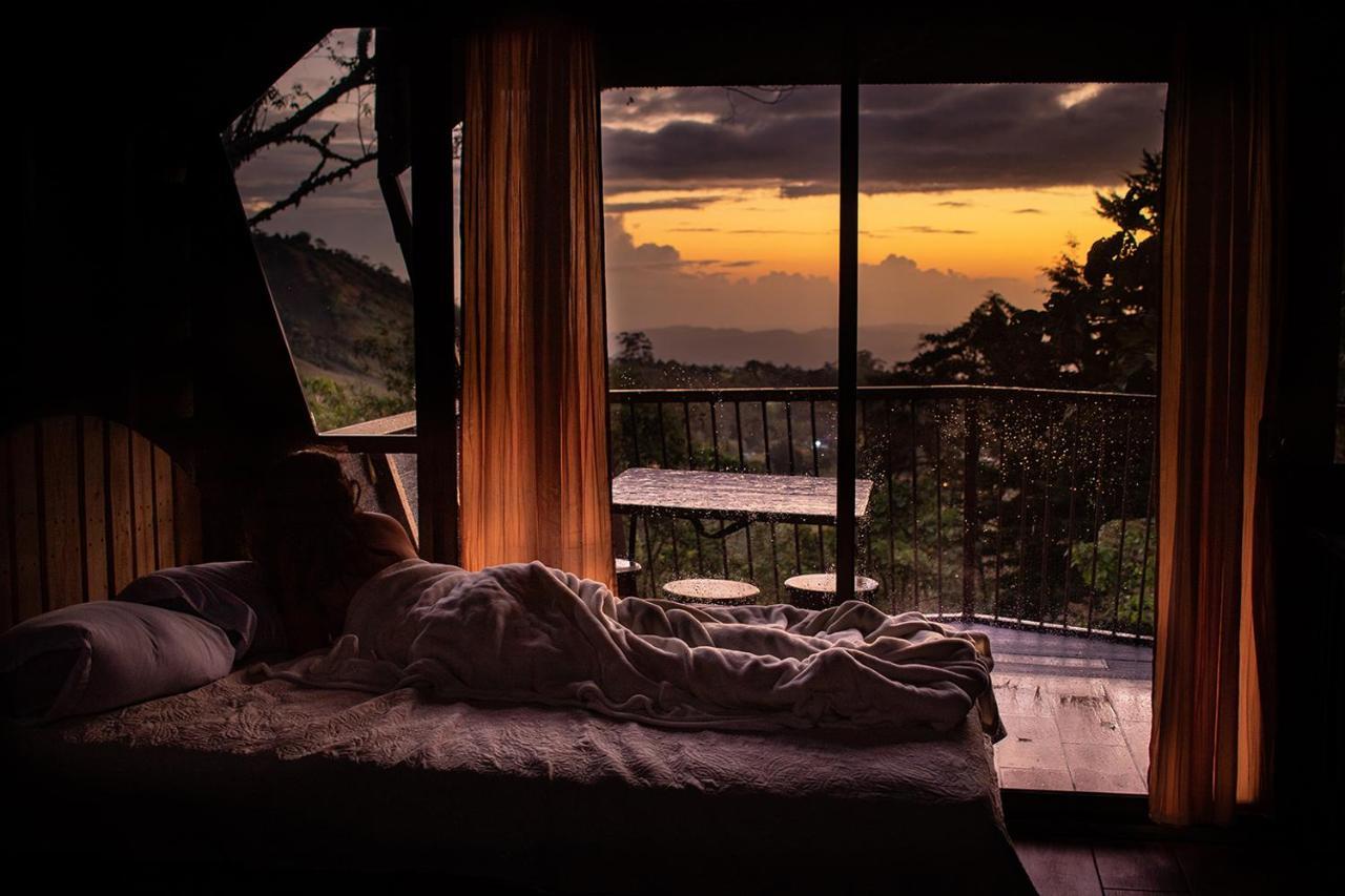 Отель Casa Tucan Glamping Турриальба Экстерьер фото